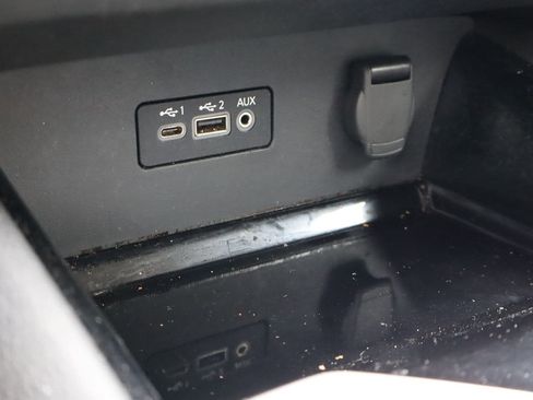 Used 2024 Nissan Altima 2.5 SV FWD image 23