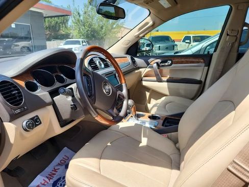 Used 2011 Buick Enclave CXL FWD image 4