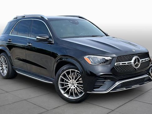 Used 2026 Mercedes-Benz GLE 450e 4MATIC image 3