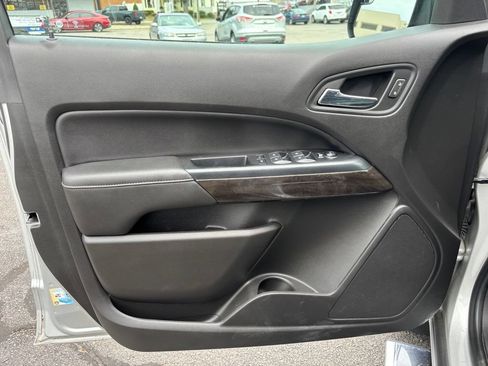 Used 2018 GMC Canyon SLT w/ Driver Alert Package AWD/4WD image 18