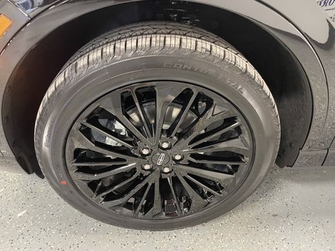 New 2025 Lincoln Corsair Reserve w/ Equipment Group 202A image 34