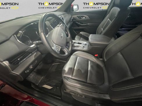 Used 2023 Chevrolet Traverse LT w/ Midnight/Sport Edition image 9