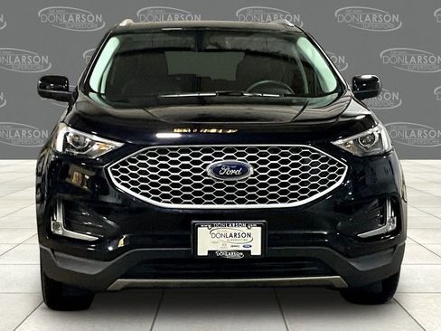 Certified 2024 Ford Edge SEL w/ Convenience Package AWD/4WD image 2