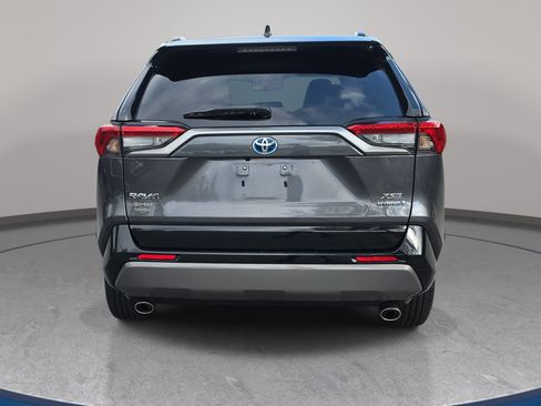 Used 2021 Toyota RAV4 XSE w/ XSE Grade Weather Package AWD/4WD image 6