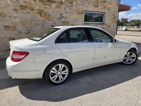 Used 2011 Mercedes-Benz C 300 Sedan image 20