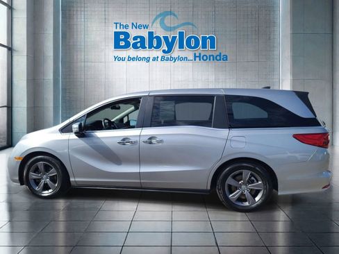 Used 2022 Honda Odyssey EX image 2