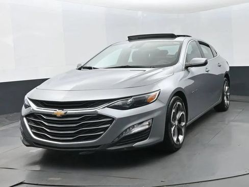 Used 2024 Chevrolet Malibu LT FWD image 1