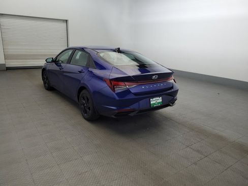 Used 2023 Hyundai Elantra SEL FWD image 5