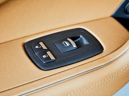 Used 2021 Maserati Levante image 47