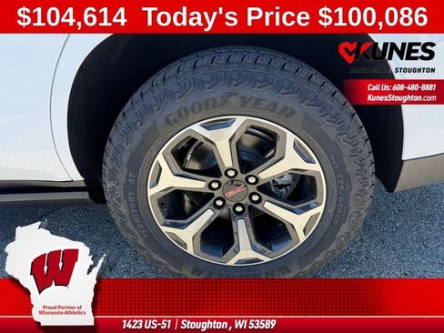 New 2026 GMC Yukon AT4 Ultimate AWD/4WD image 16