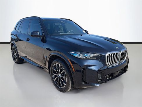 Certified 2024 BMW X5 sDrive40i w/ M Sport Package image 2