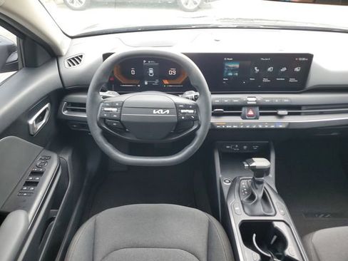 Certified 2025 Kia K4 FWD image 14