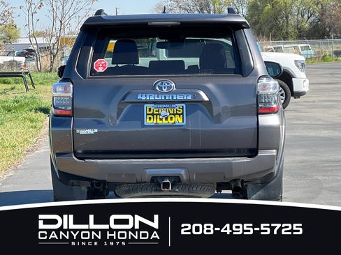 Used 2021 Toyota 4Runner SR5 Premium w/ Moonroof Package AWD/4WD image 5