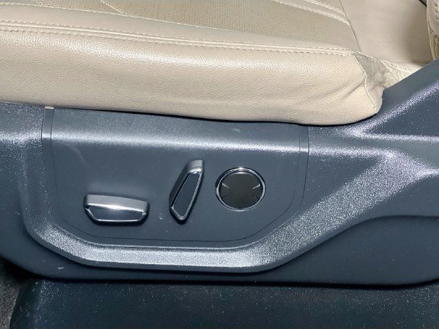 Used 2023 Ford Expedition Limited AWD/4WD image 15