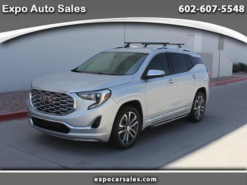 Used 2020 GMC Terrain Denali w/ Denali Premium Package AWD/4WD image 1