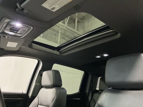 Used 2023 GMC Sierra 1500 SLT w/ SLT Premium Package image 32