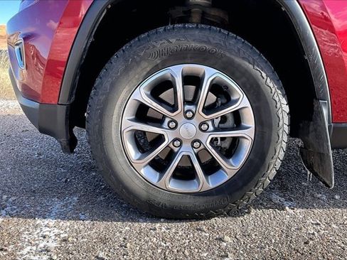 Used 2014 Jeep Grand Cherokee Limited image 31