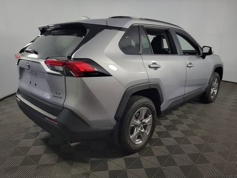 Used 2024 Toyota RAV4 LE AWD/4WD image 8