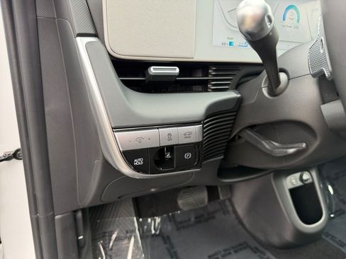 Used 2024 Hyundai Ioniq 5 SEL RWD image 19