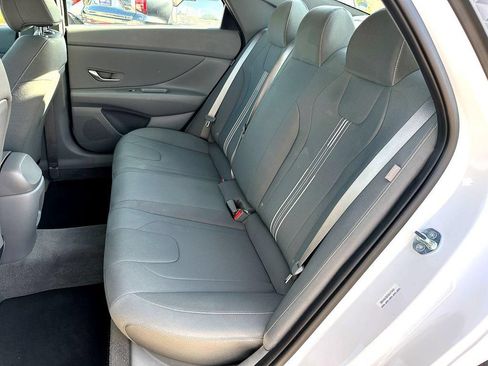 Used 2025 Hyundai Elantra Sport FWD image 20