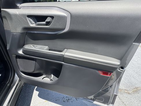Used 2025 Ford Bronco Sport Outer Banks AWD/4WD image 17