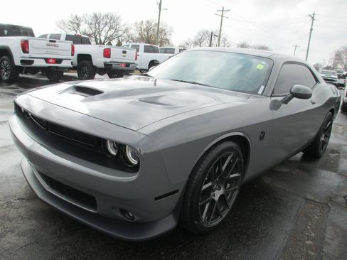 Used 2019 Dodge Challenger R/T Scat Pack image 9