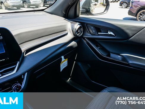 Used 2026 Chevrolet Equinox LT FWD image 46