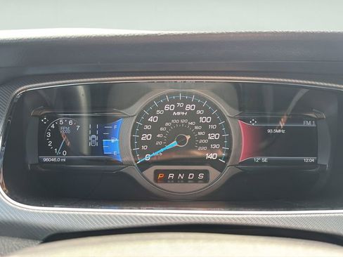 Used 2015 Ford Taurus SHO w/ Technology Package AWD/4WD image 36