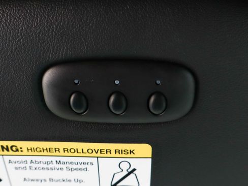 Used 2011 Ford F250 Lariat w/ Lariat Interior Pkg image 32