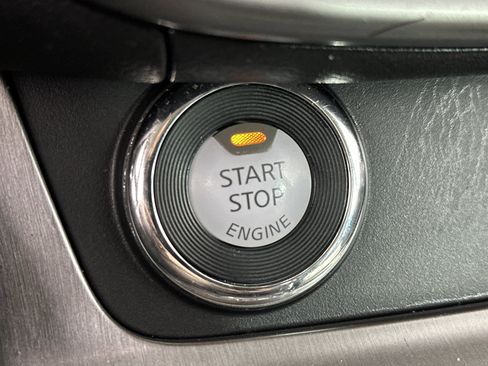 Used 2023 Nissan Murano SV image 24