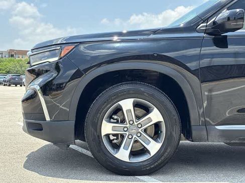 Used 2025 Honda Pilot EX-L image 14