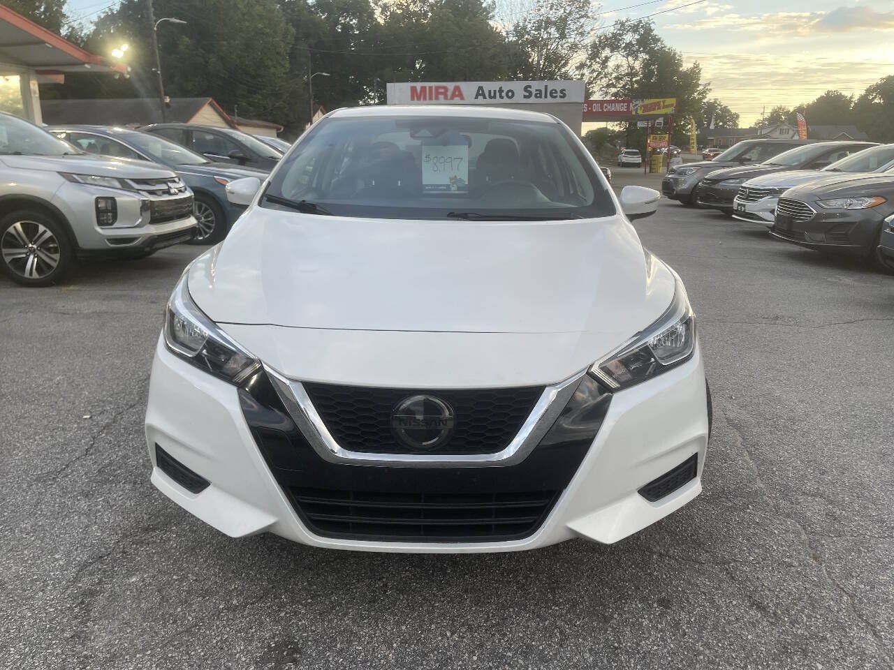 Used 2021 Nissan Versa SV FWD image 9