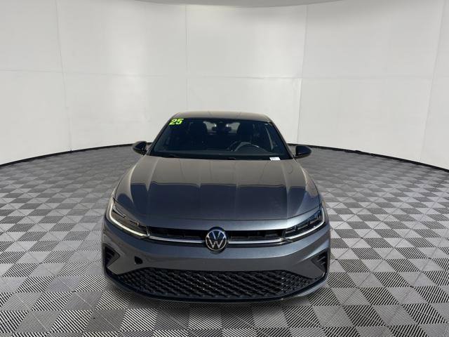 Used 2025 Volkswagen Jetta Sport FWD image 13