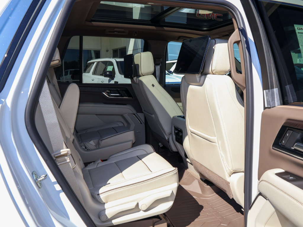 New 2026 GMC Yukon Denali w/ Advanced Technology Package AWD/4WD image 42
