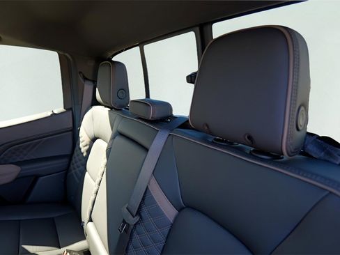 New 2026 GMC Canyon Denali image 23