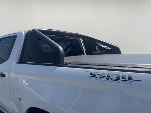 Used 2019 Chevrolet Silverado 1500 LT Trail Boss AWD/4WD image 14