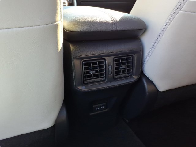 Certified 2022 Toyota RAV4 XLE Premium AWD/4WD image 20