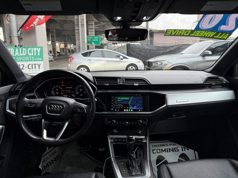 Used 2020 Audi Q3 2.0T Premium image 30