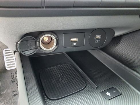 New 2025 Hyundai Elantra Sport image 29