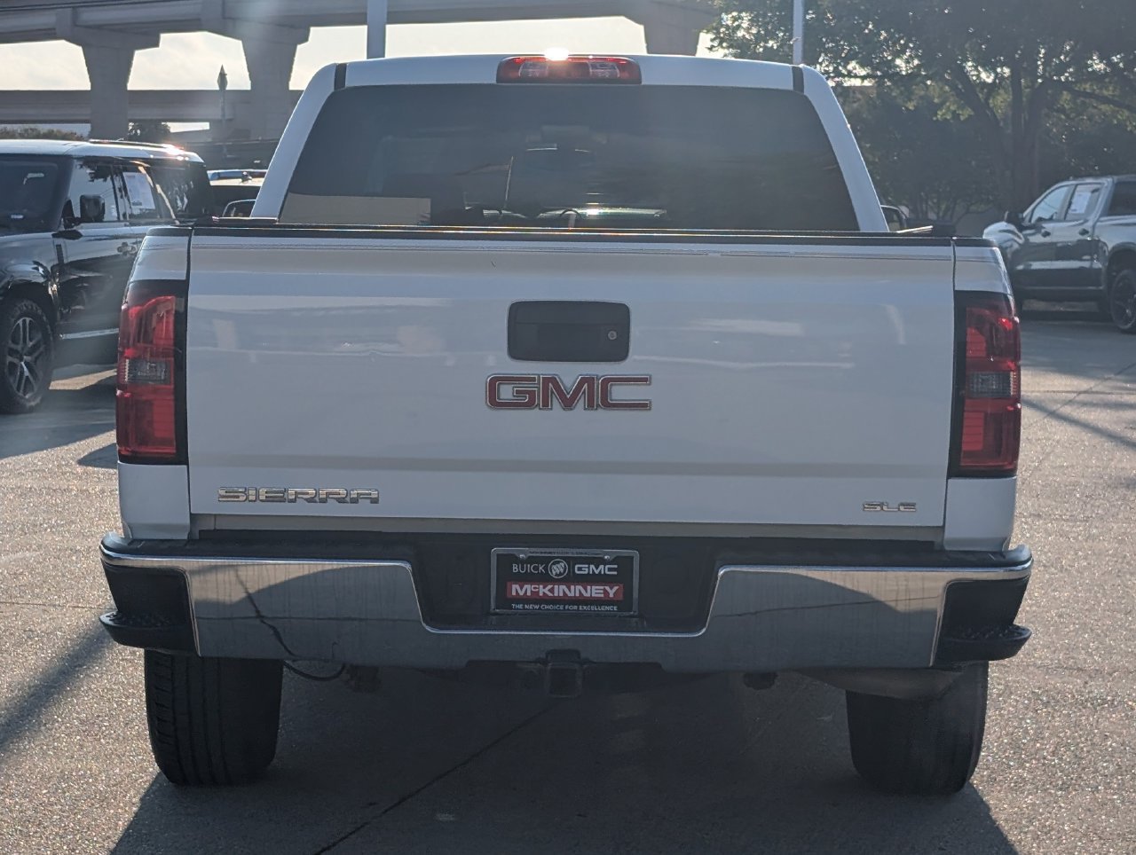 Used 2015 GMC Sierra 1500 SLE w/ SLE Value Package RWD image 5