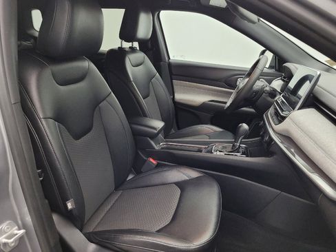 Used 2024 Jeep Compass Latitude image 21