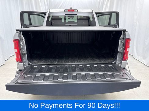 Used 2025 RAM 1500 Big Horn AWD/4WD image 43