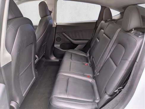 Used 2023 Tesla Model Y Long Range AWD/4WD image 19