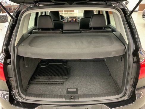 Used 2016 Volkswagen Tiguan S image 34