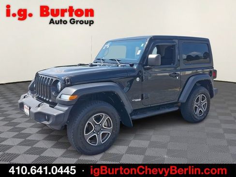 Used 2021 Jeep Wrangler Sport AWD/4WD image 3