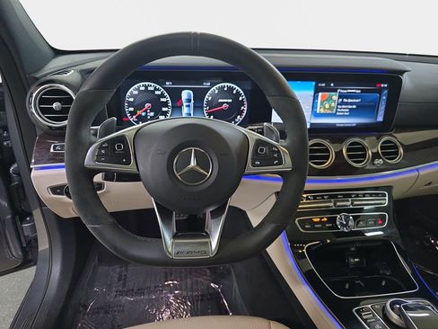 Used 2017 Mercedes-Benz E 43 AMG 4MATIC Sedan image 19