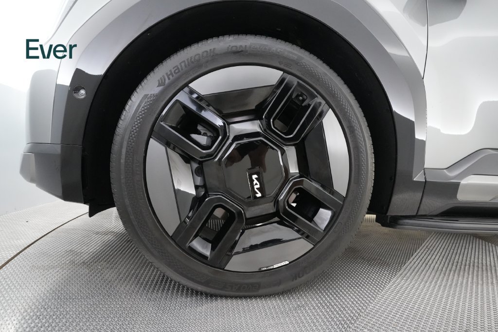 Used 2024 Kia EV9 GT-Line AWD/4WD image 20