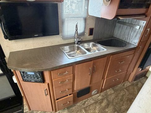 Used 2013 Mercedes-Benz Sprinter 3500 image 20