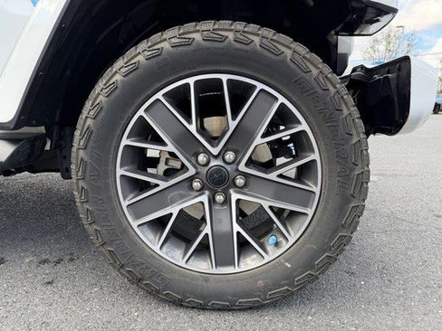 Used 2024 Jeep Wrangler High Altitude image 21