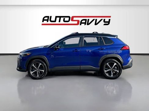 Used 2025 Toyota Corolla Cross AWD Hybrid w/ Convenience Package image 4